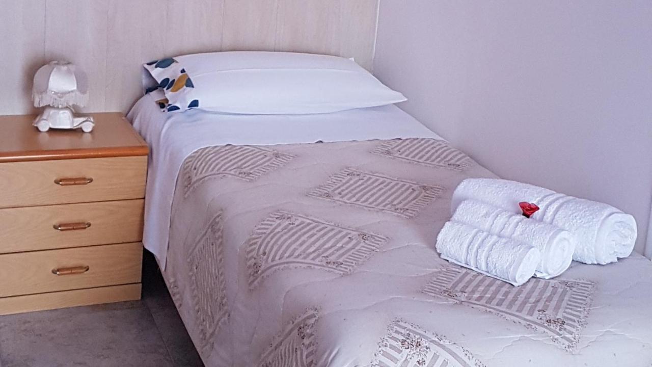 B&B Regina Elena Pignola Luaran gambar